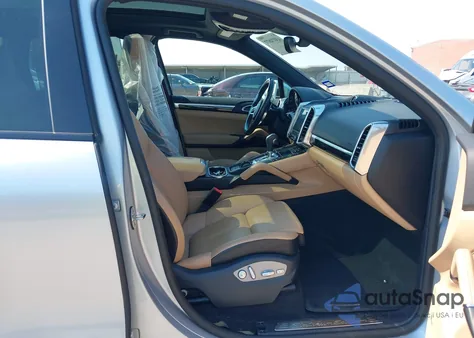 2017 Porsche Cayenne Platinum Edition из США, поврежденный, VIN WP1AA2A24HKA88014